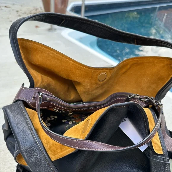 Rare 🐻 Coach Black and Burgundy - 3 in 1 Bag - Picture 9 of 12